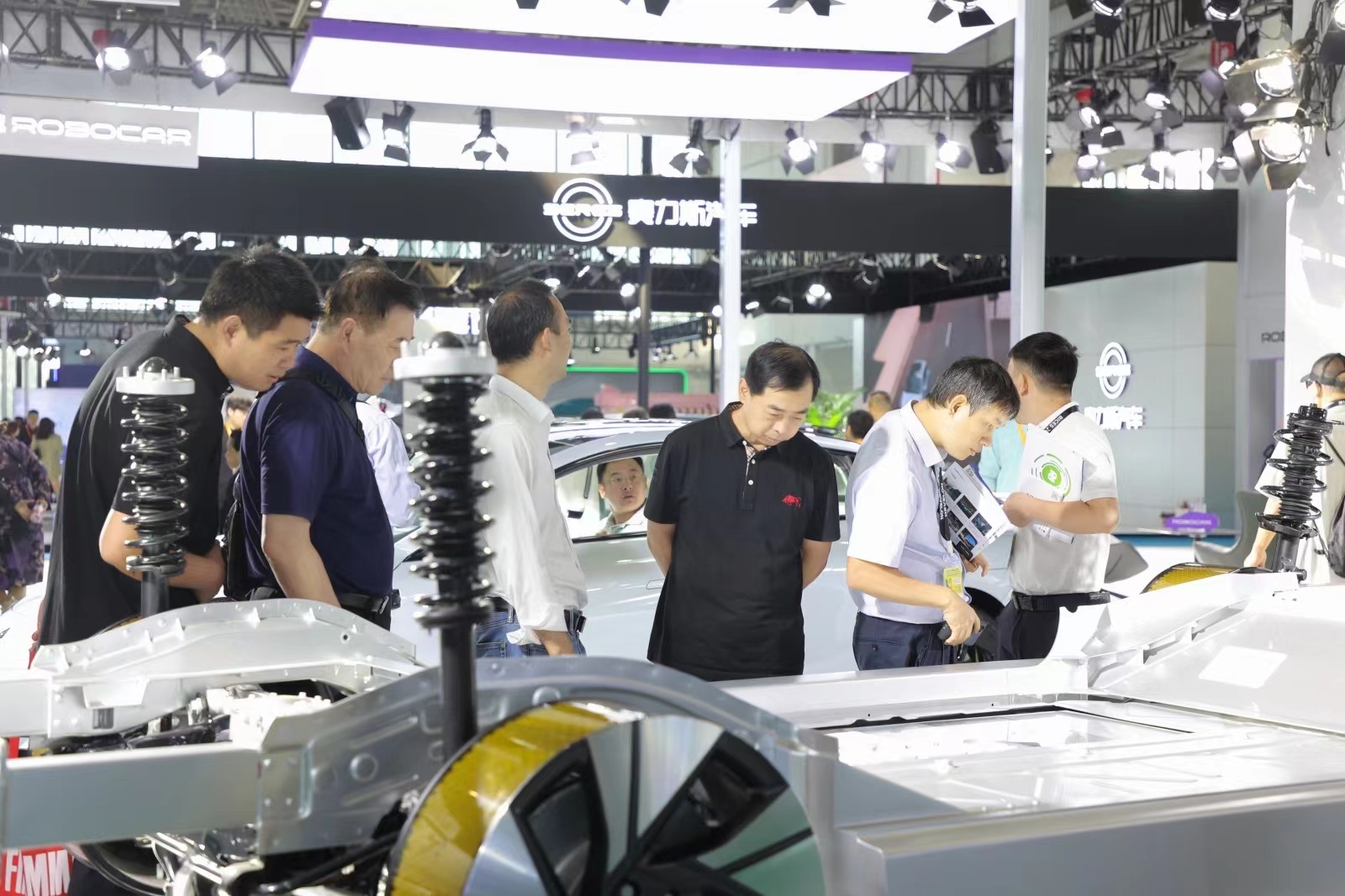 全球領(lǐng)先的汽車創(chuàng)新技術(shù)都在這里，你還不來嗎？11月汽車創(chuàng)新大會成都見！_北京中汽四方會展有限公司